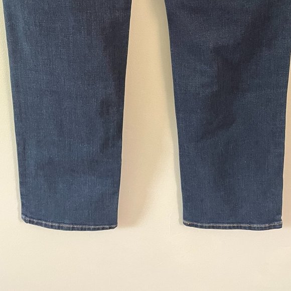 Chico's So Slimming Girlfriend Straight Leg Dark Denim Jean sz 1.5 (10) short - Picture 9 of 11